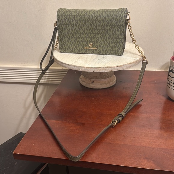Michael Kors Jet Set   Logo Crossbody Bag & Wristlet  Adjustable Strap  Canvas - Picture 1 of 15